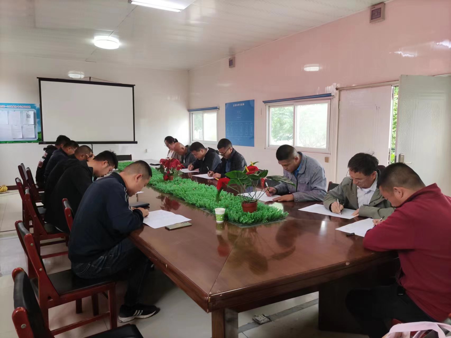 1683505441671329.jpg 1683505441671329.jpg