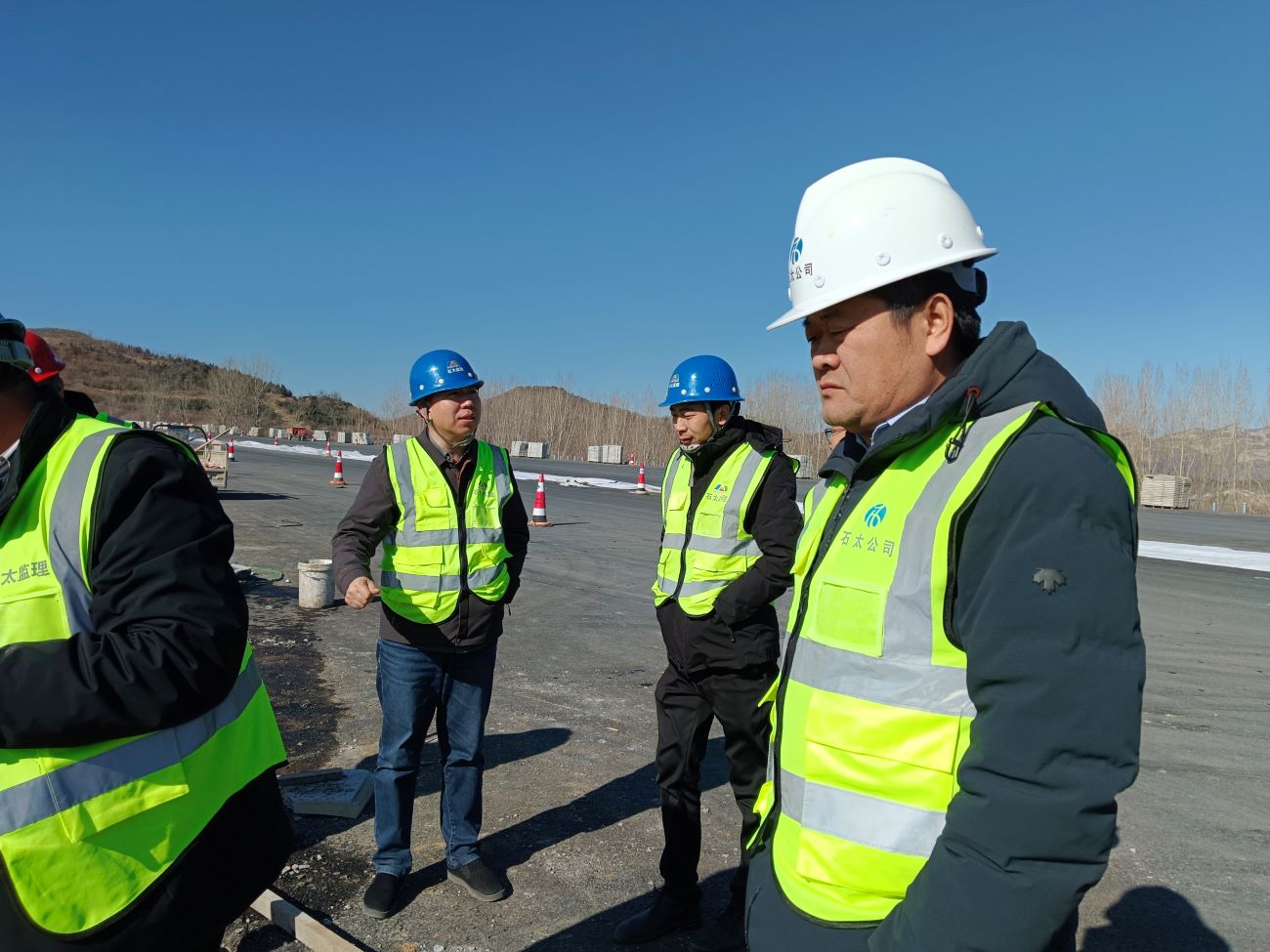 1740615239187793.jpg 2.jpg